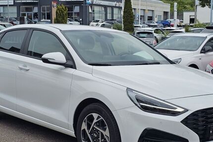 Hyundai i30 6.130 km 20.950 &euro; Leonberg 71229