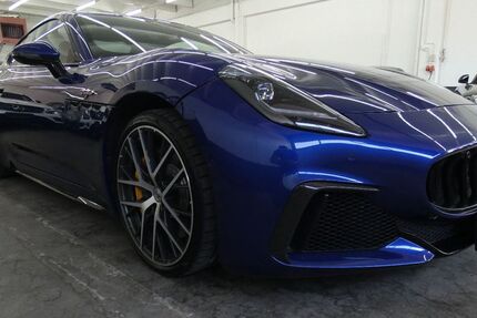 Maserati Granturismo 19.000 km 126.899 &euro; Metzingen 72555