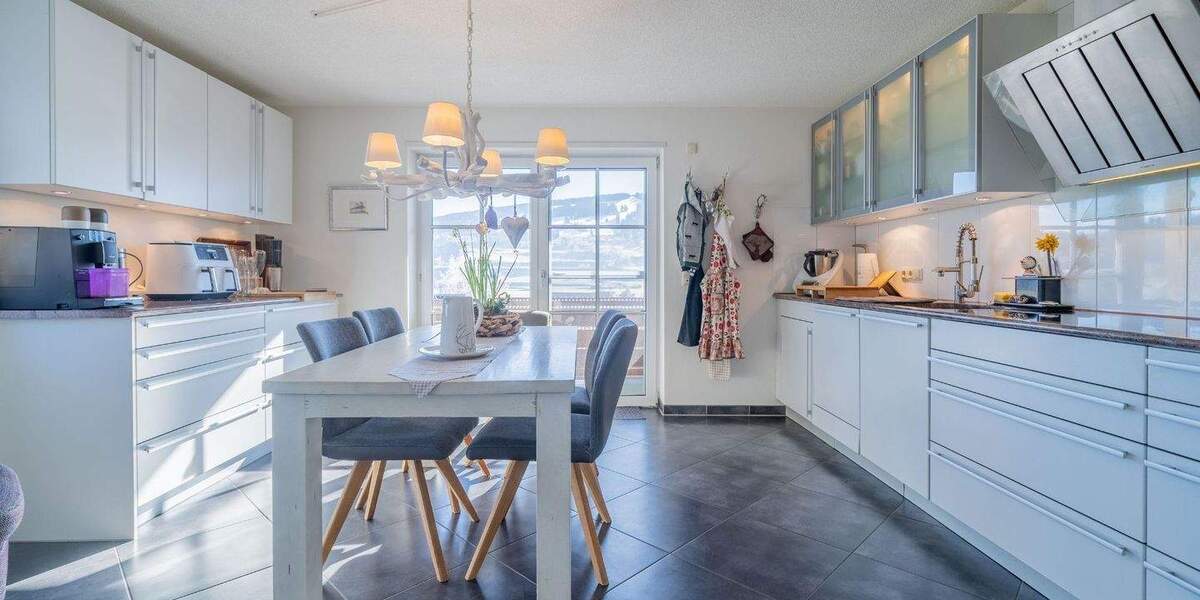 Mehrfamilienhaus, Wohnhaus Rettenberg - 7 Zimmer, 284 m&sup2;, 1.090.000&euro; | Angebot:25664870