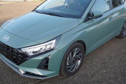 Hyundai i20 10.900 km 17.900 &euro; Freisen 66629