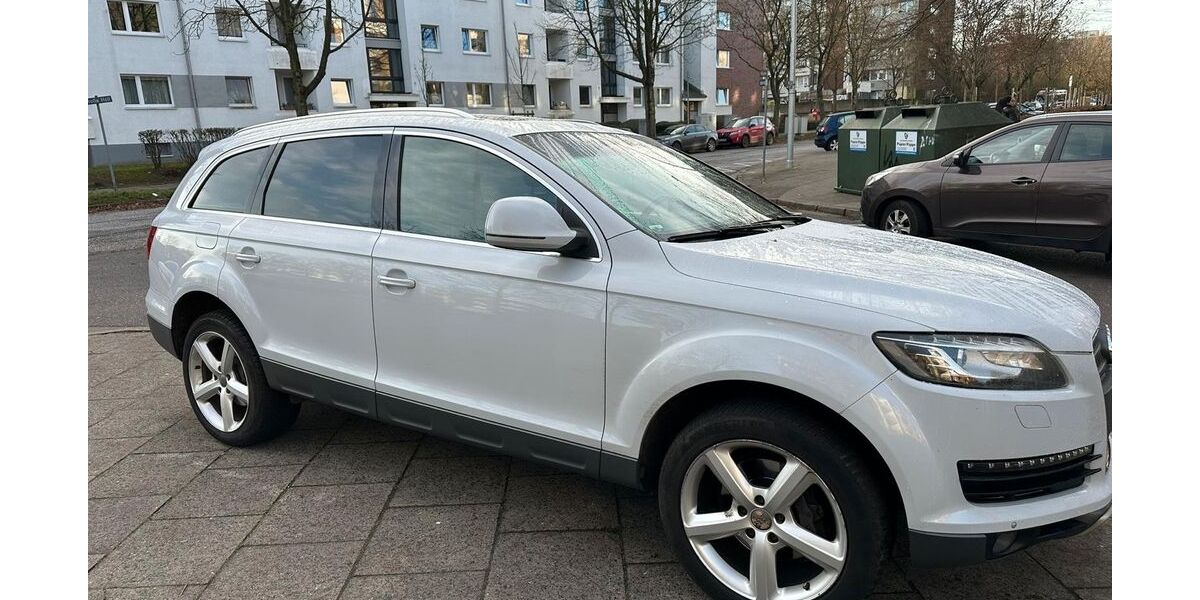 Audi Q7 287.999 km 7.500 &euro; Hamburg 22115