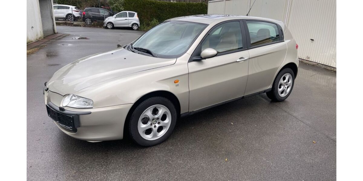 Alfa Romeo 147 41.700 km 6.700 &euro; Remscheid 42855