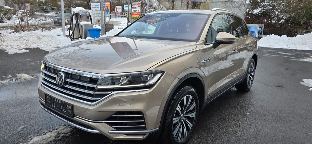 VW Touareg 121.000 km 32.990 &euro; Würzburg 97076