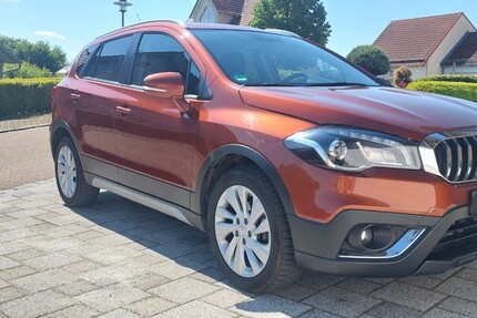 Suzuki S-Cross SX4 51.600 km 17.900 € Painten 93351