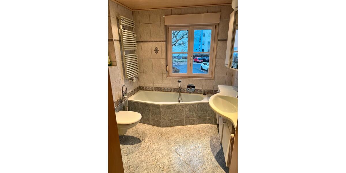 Reihenhaus Sonneberg - 5 Zimmer, 110 m&sup2;, 1.000&euro; | Angebot:23688109