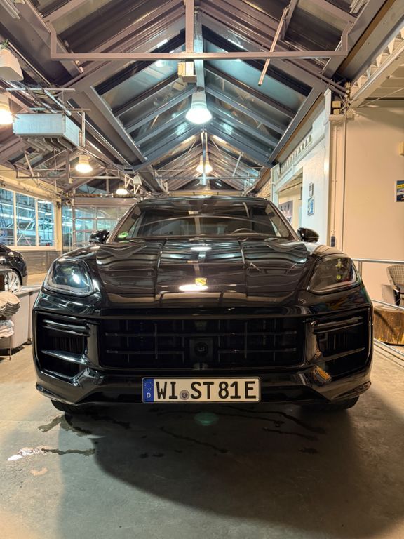Porsche Cayenne 19.568 km 184.500 € Wiesbaden 55252