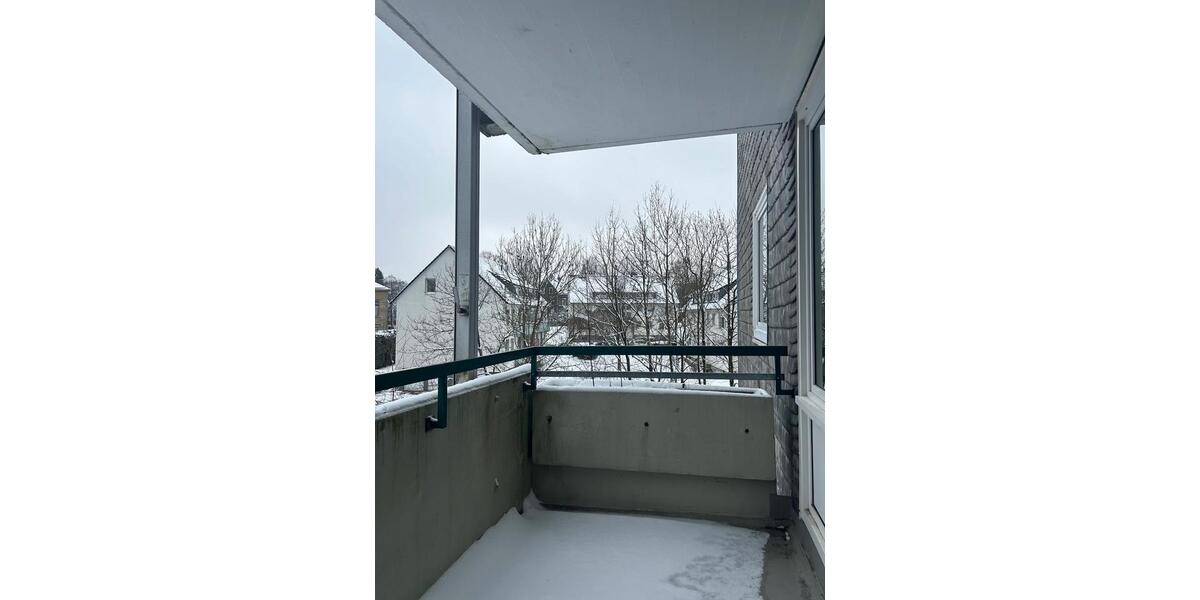 Etagenwohnung Remscheid Lüttringhausen - 4 Zimmer, 94 m&sup2;, 651&euro; | Angebot:24472517