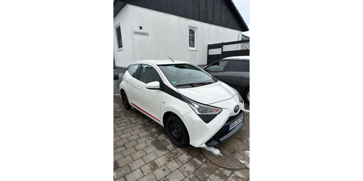 Toyota Aygo (X) 55.400 km 8.700 &euro; Frontenhausen 84160