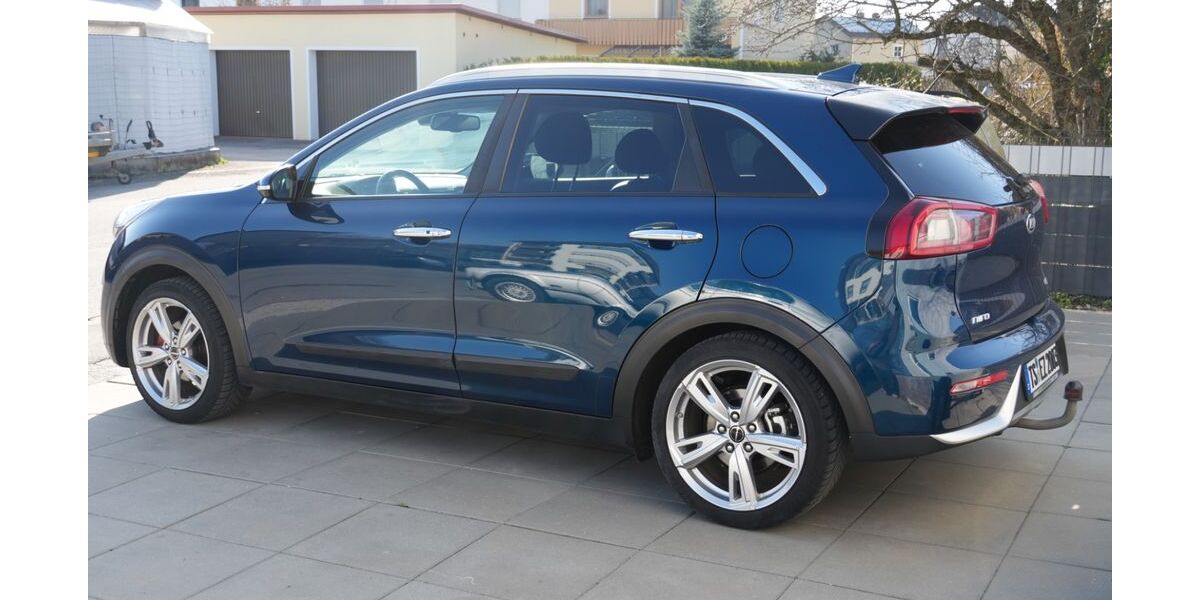 Kia Niro 165.000 km 13.200 &euro; Trostberg 83308