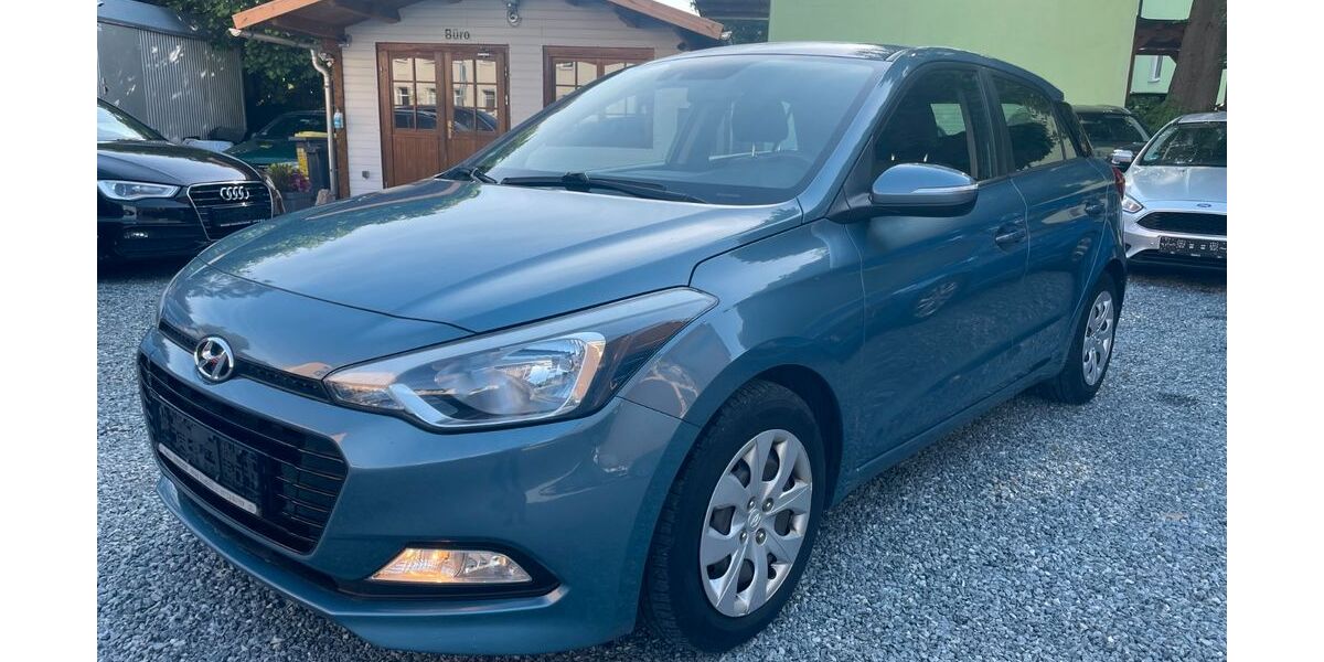Hyundai i20 120.000 km 5.900 &euro; Chemnitz 09114