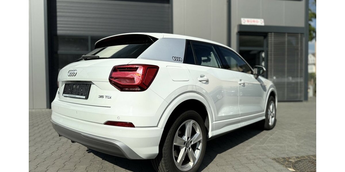Audi Q2 35 TDI Sport / S Line / KeylessGO / AHK 55.000 km 25.180 &euro; Mönchengladbach 41066
