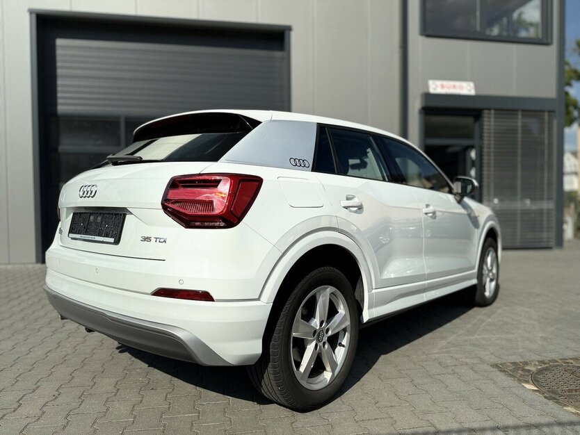 Audi Q2 35 TDI Sport / S Line / KeylessGO / AHK 55.000 km 25.490 € Mönchengladbach 41066