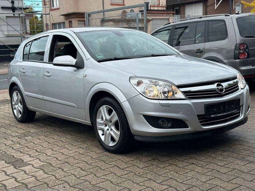 Opel Astra 177.000 km 2.750 € Hamm 59077