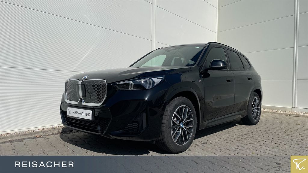 BMW iX1 11.228 km 52.590 € Landsberg am Lech 86899
