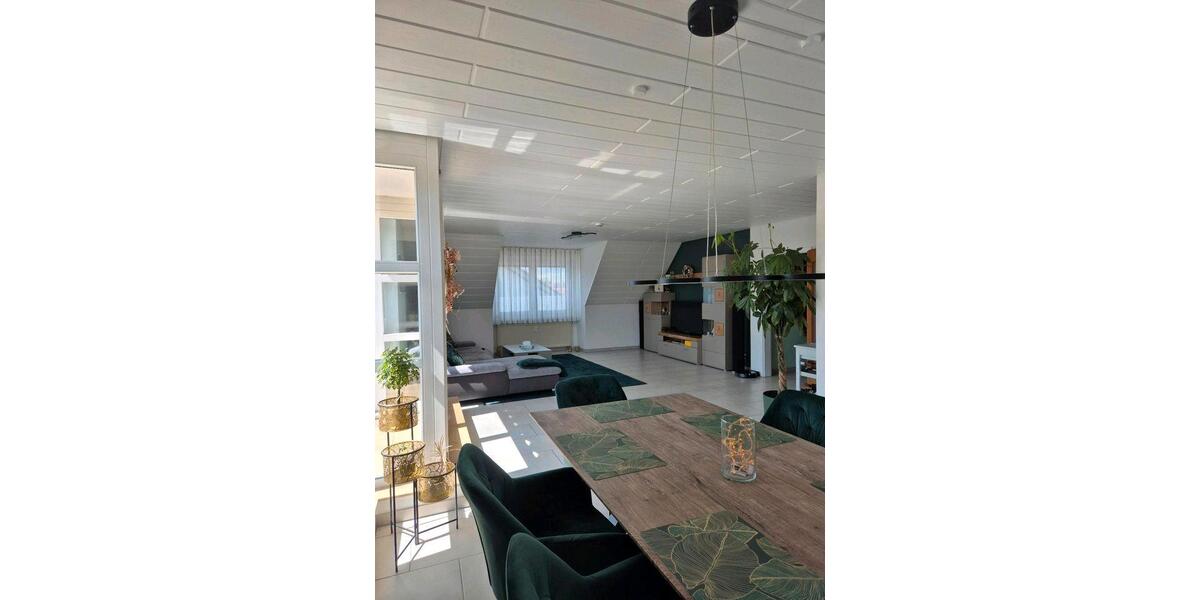 Dachgeschoßwohnung Gottmadingen - 4 Zimmer, 133 m&sup2;, 430.000&euro; | Angebot:26624015