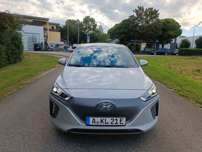 IONIQ