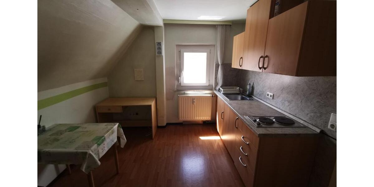 1 Zimmer möbliert, 1 Bad mit Wanne u. Waschmaschine 1 zimmer