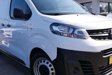 Opel Vivaro 118.000 km 21.999 € Fürth 90763