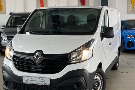 Renault Trafic 151.614 km 11.990 € Frankfurt 60386