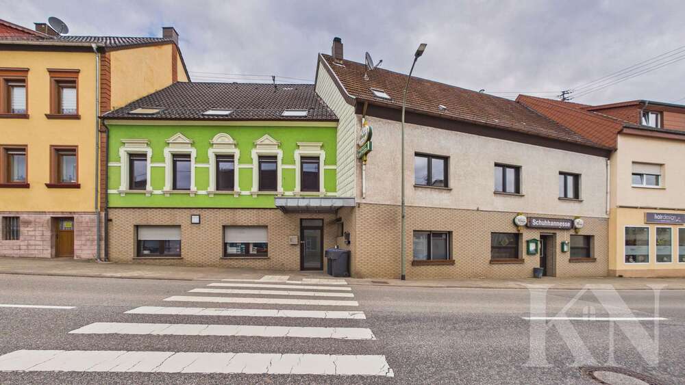 Einfamilienhaus Eppelborn - 9 Zimmer, 285 m&sup2;, 189.000&euro; | Angebot:27156651