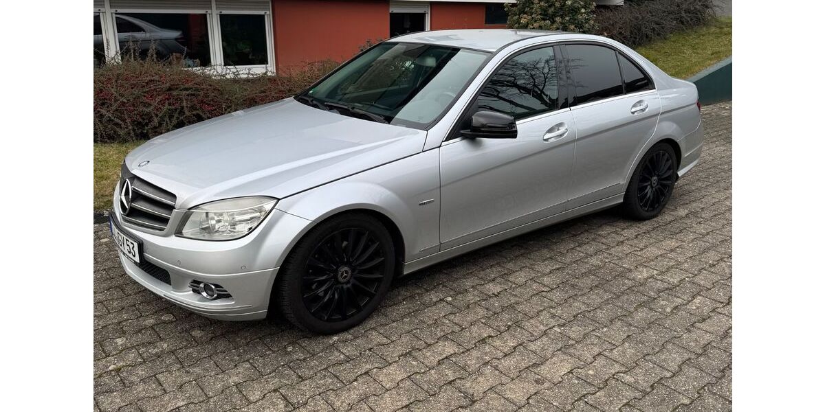 Mercedes-Benz C 250 215.000 km 7.200 &euro; Siegburg 53721