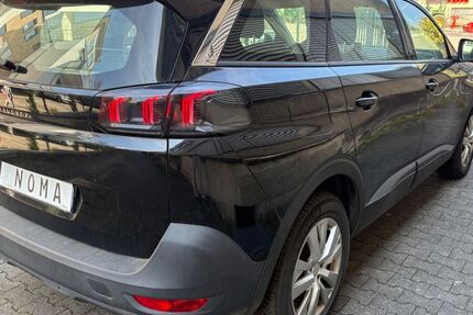 Peugeot 5008 185.986 km 13.566 &euro; Frankfurt am Main 60389