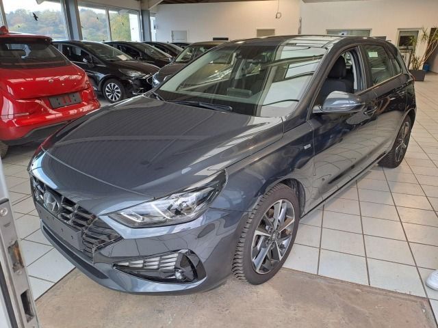 i30