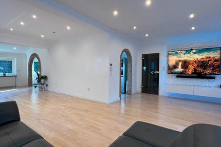 Haus Hagen im Bremischen - 7 Zimmer, 215 m&sup2;, 1.799&euro; | Angebot:25236573