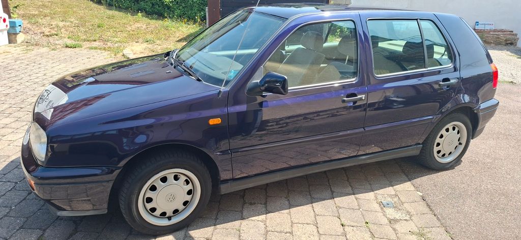 VW Golf 41.000 km 4.499 &euro; Bad Rappenau 74906