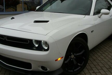 Dodge Challenger 3,6 Leder,Kamera,Sitzheizen 21.000 km 29.990 € Rudolstadt 07407