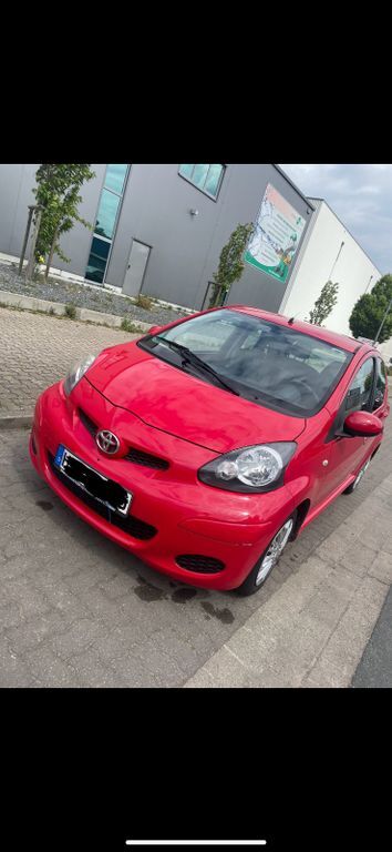 Toyota Aygo (X) 108.000 km 2.900 € Pattensen 30982