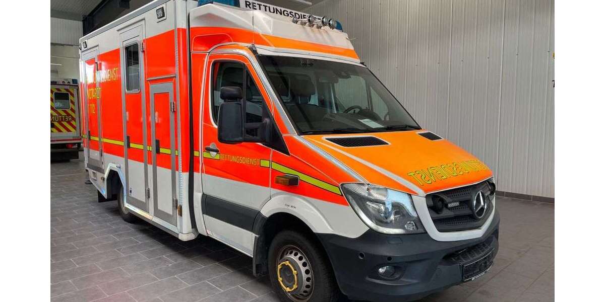 Mercedes-Benz Sprinter 247.600 km 18.899 &euro; Mettingen 49497