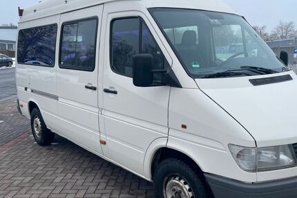 Mercedes-Benz Sprinter 140.000 km 8.490 &euro; Hannover 30179