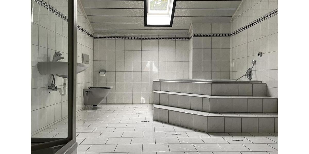 Etagenwohnung Oberderdingen - 3 Zimmer, 120 m&sup2;, 1.100&euro; | Angebot:24748878