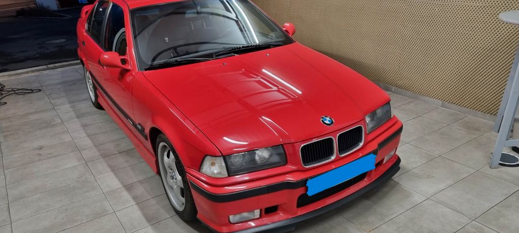 BMW 318 72.900 km 21.900 &euro; Altenbeken 33184