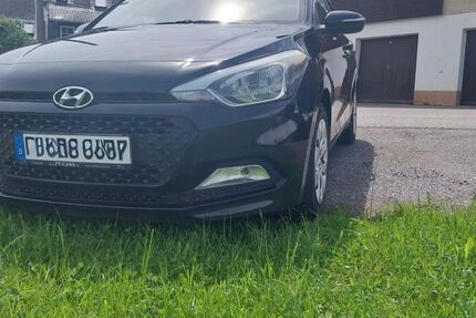 Hyundai i20 102.000 km 6.700 &euro; Titisee-Neustadt 79822