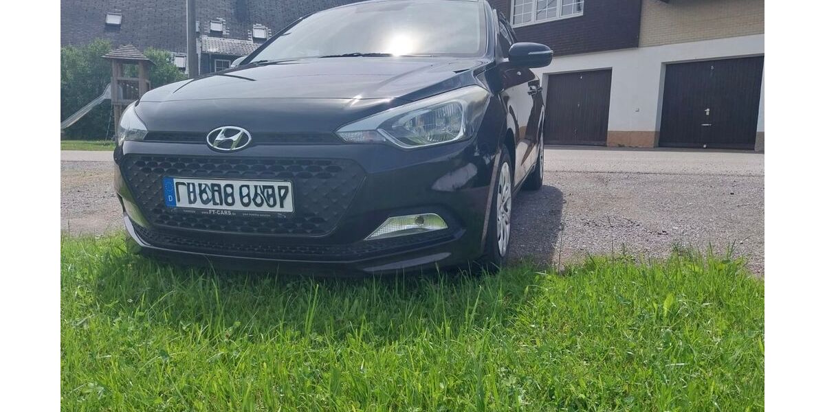 Hyundai i20 102.000 km 6.700 &euro; Titisee-Neustadt 79822