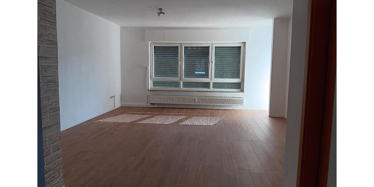 Etagenwohnung Goldbach - 3.5 Zimmer, 89 m&sup2;, 900&euro; | Angebot:25416856