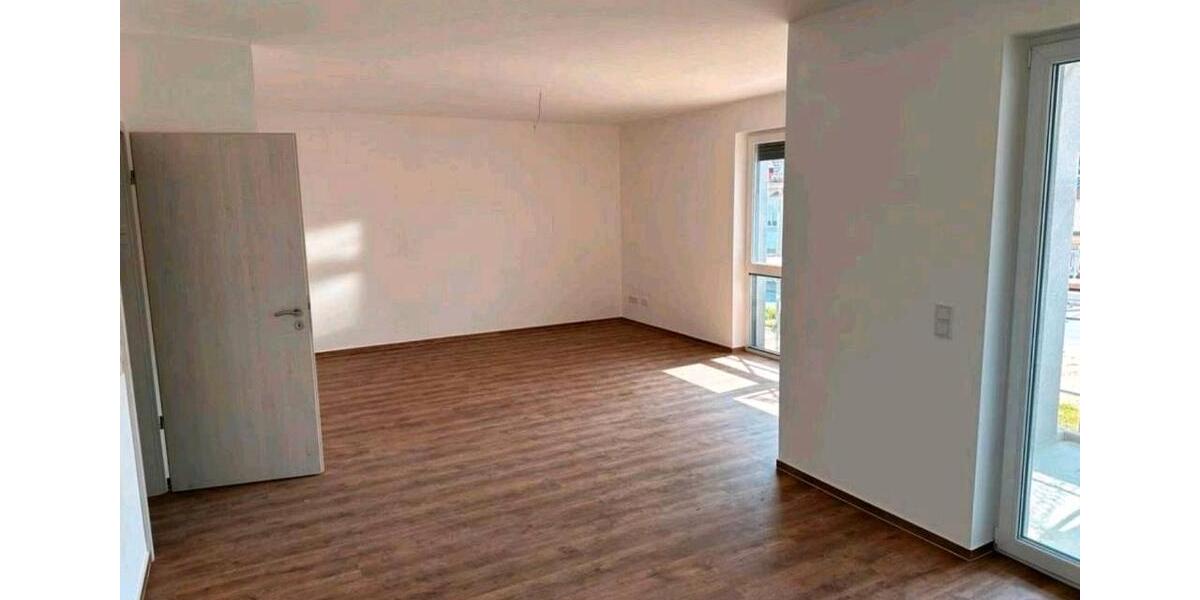Etagenwohnung Mirow - 3 Zimmer, 88 m&sup2;, 880&euro; | Angebot:26255931