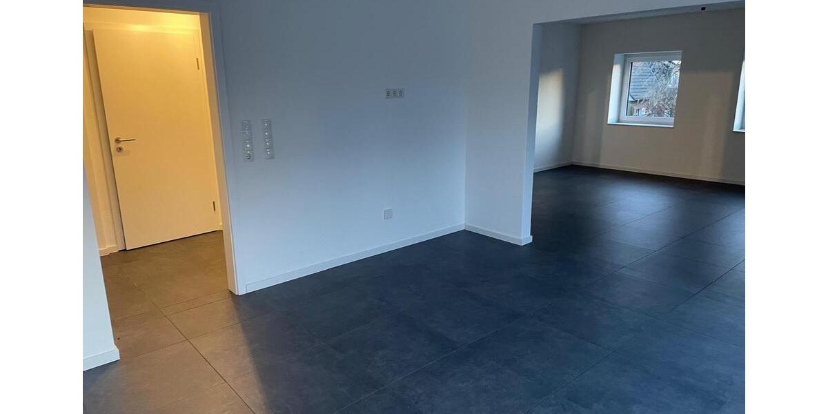 Erdgeschoßwohnung Vechta - 4 Zimmer, 110 m&sup2;, 1.150&euro; | Angebot:26679138