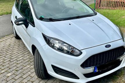 Ford Fiesta 66.000 km 6.000 &euro; Zeitz 06712