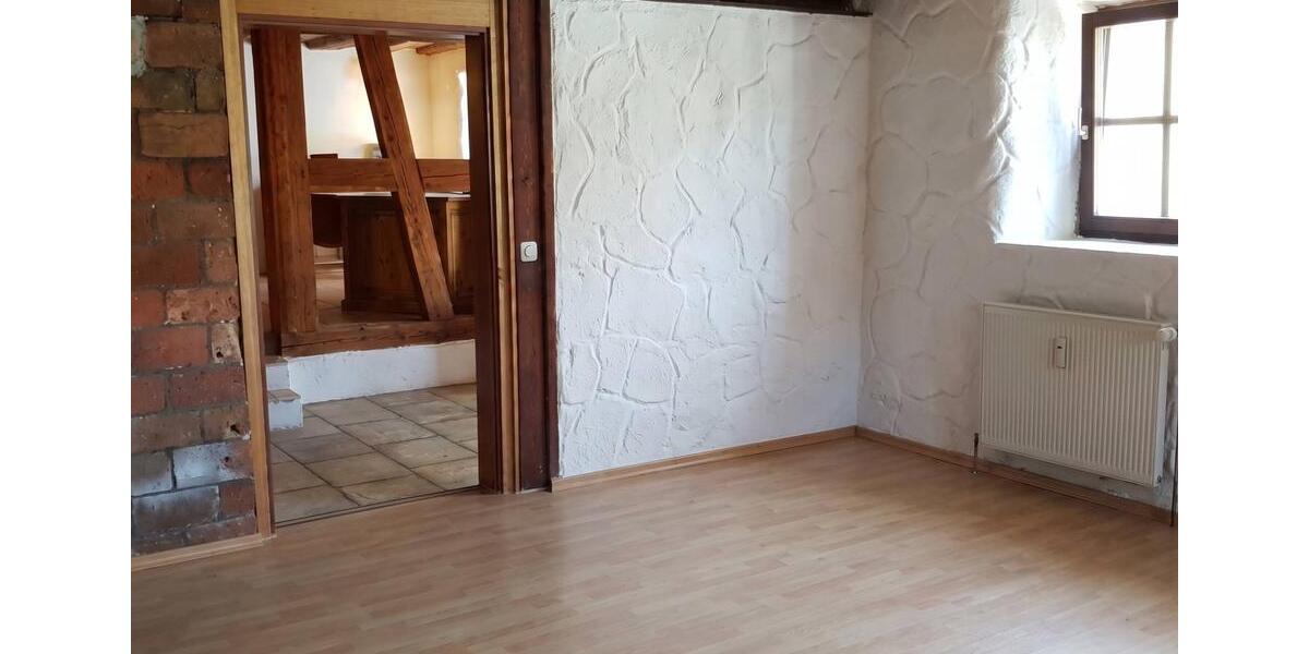Erdgeschoßwohnung Bechhofen - 4 Zimmer, 145 m&sup2;, 760&euro; | Angebot:26496657