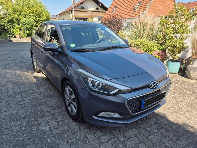 i20