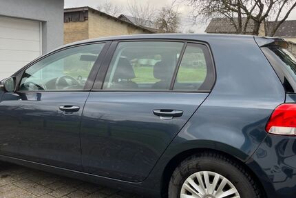 VW Golf 277.000 km 3.000 &euro; Badem 54657