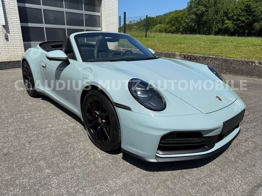 992