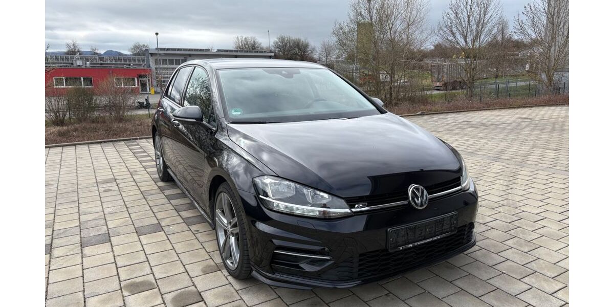 VW Golf 92.385 km 16.900 &euro; Geislingen 72351