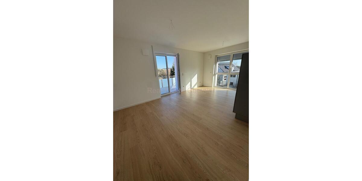 Etagenwohnung Windischeschenbach - 2 Zimmer, 53 m&sup2;, 720&euro; | Angebot:25381247