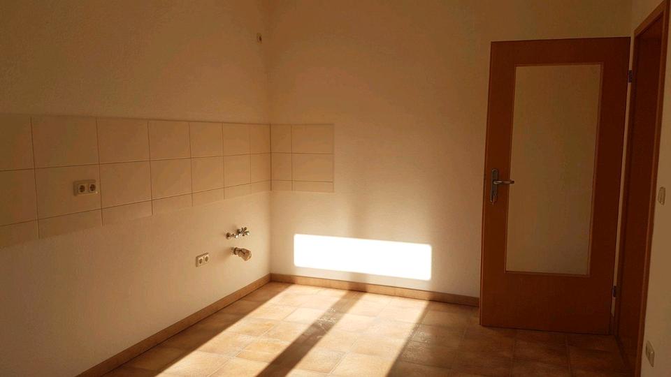 Etagenwohnung Pulsnitz - 2 Zimmer, 126 m&sup2;, 700&euro; | Angebot:26285382