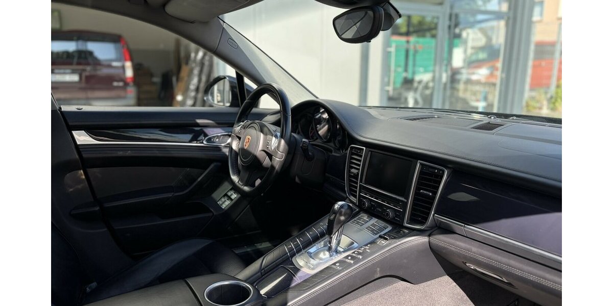 Porsche Panamera 4 / Xenon / 20 ´´ Felgen / GSD / TV 189.000 km 32.900 &euro; Mönchengladbach 41066