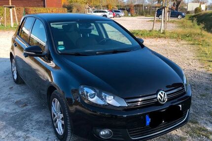 VW Golf 131.000 km 7.400 &euro; Mundelsheim 74395